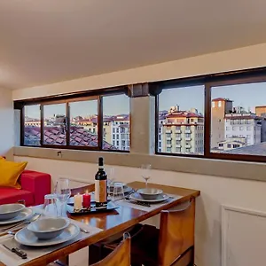 Skyline Apartment